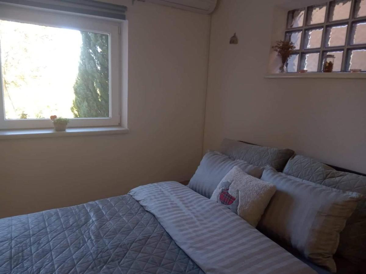 Welcoming B&B in a quiet yet accessible suburb Knin Exterior foto
