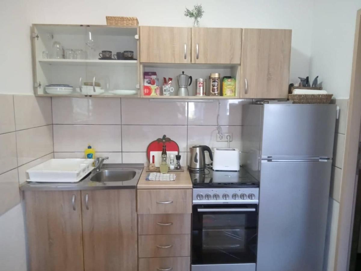 Welcoming B&B in a quiet yet accessible suburb Knin Exterior foto